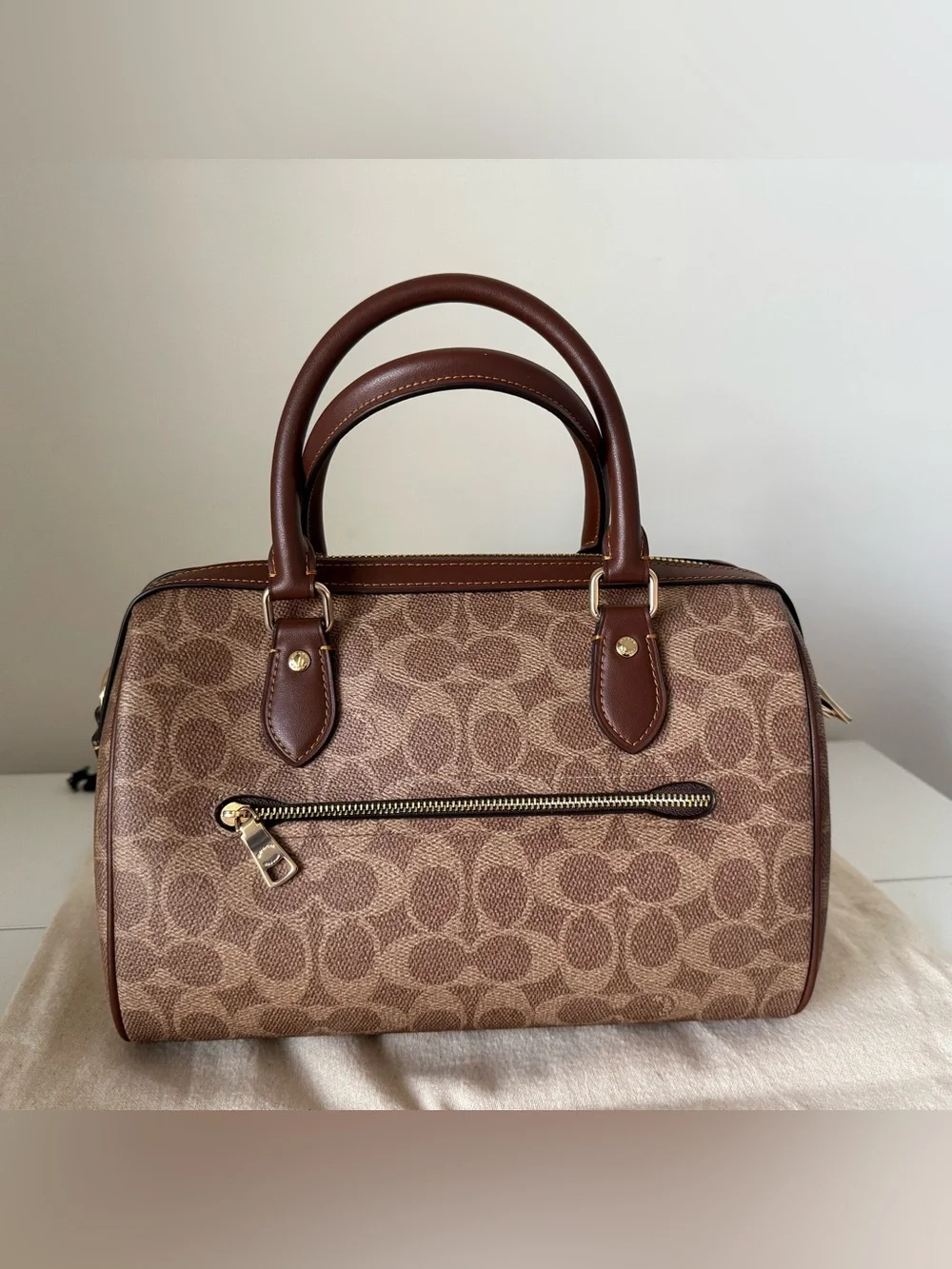 Coach Tan Signature Rowan w/matching accessories. - Picture 11 of 16
